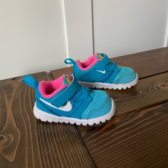 Nike Other - Nike Girls Toddler Sneakers